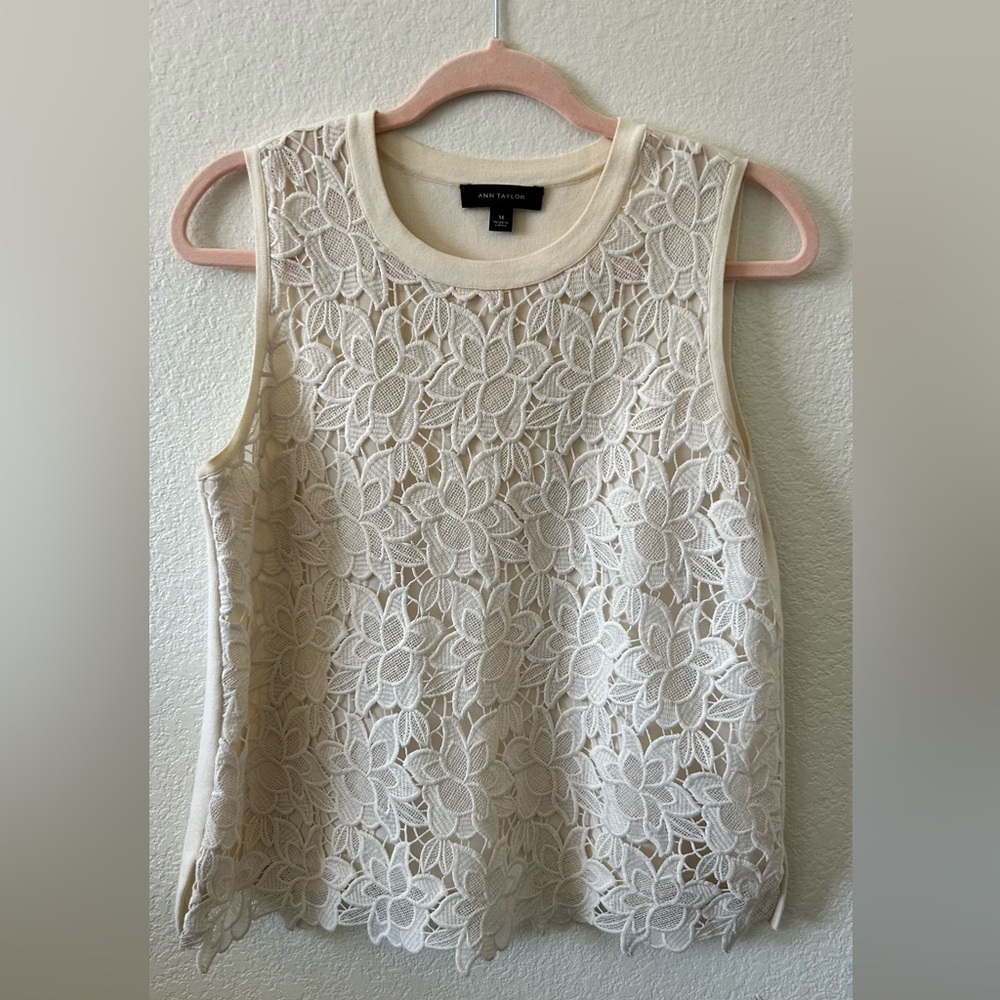 Ann Taylor Ivory Floral Lace Front Sleeveless Knit Back Top Shell Size M